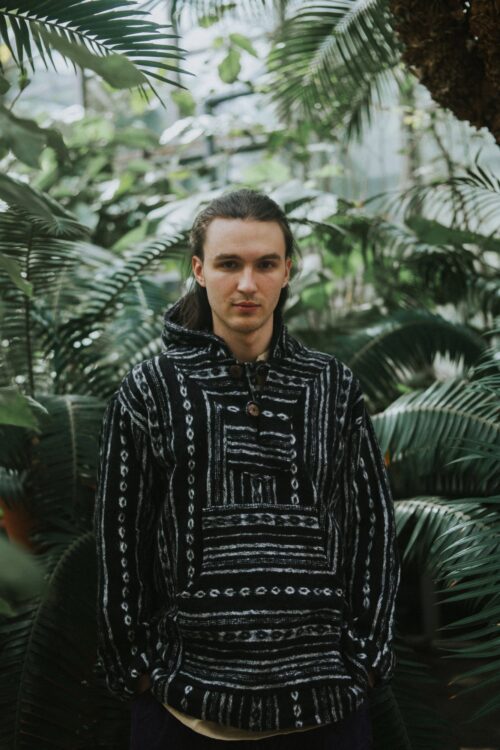 bluza-hoodie-czarno-biala Bluza z bawełny gheri - czarno-biała