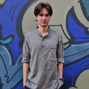 Szara koszula z długim rękawem