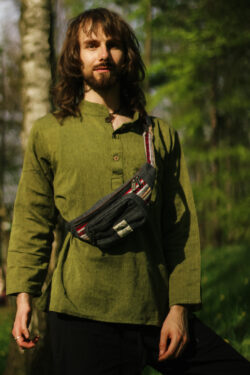 Jasnozielona koszula z długim rękawem