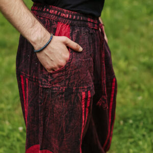 Przecierane spodnie z haftem OM - czerwone