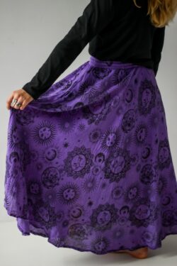Długa spódnica bawełniana, wzory słońce, księżyc i gwiazdy, handmade w Nepalu, Kana Sapiens