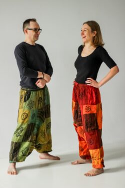 Szarawary patchworkowe z niskim krokiem