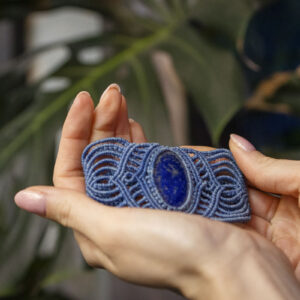 Bransoletka z mikromakramy - lapis lazuli