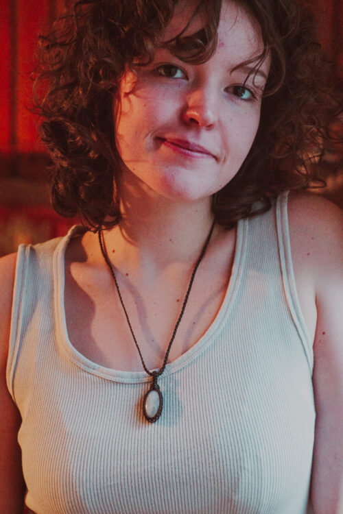 54 (5) Naszyjnik z makramy - kamień księżycowy