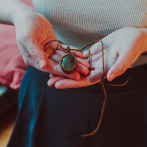 Naszyjnik z makramy - labradoryt