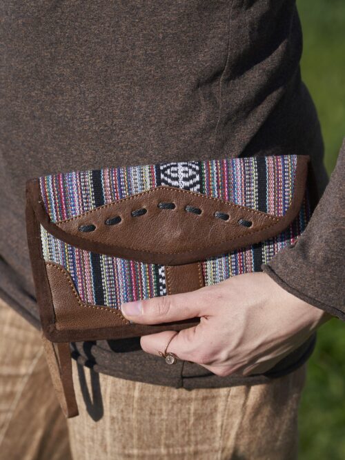 Skórzana kopertówka z bawełną gheri