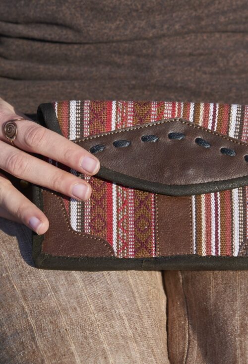 Skórzana kopertówka z bawełną gheri