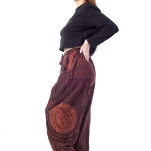 Baggy spodnie z haftem OM - rdzawe