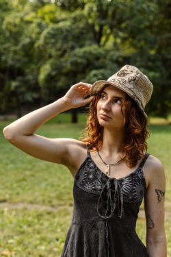 Patchworkowy bucket hat w grzybki